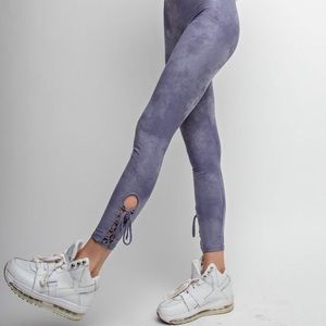 Lace Up Side Detailed Washed Out Leggings